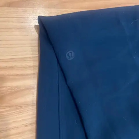 lululemon joggers - Picture 2 of 2